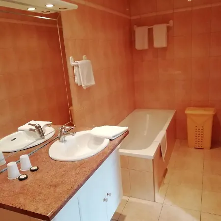 Cosy Flat With Pool In Les Pins * Quend